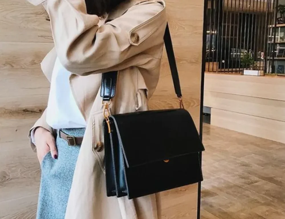 The Ultimate Guide to Black Leather Shoulder Bags