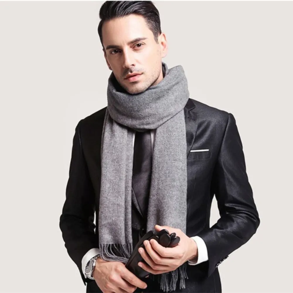 Men’s Scarves: The Complete Guide to Style and Warmth