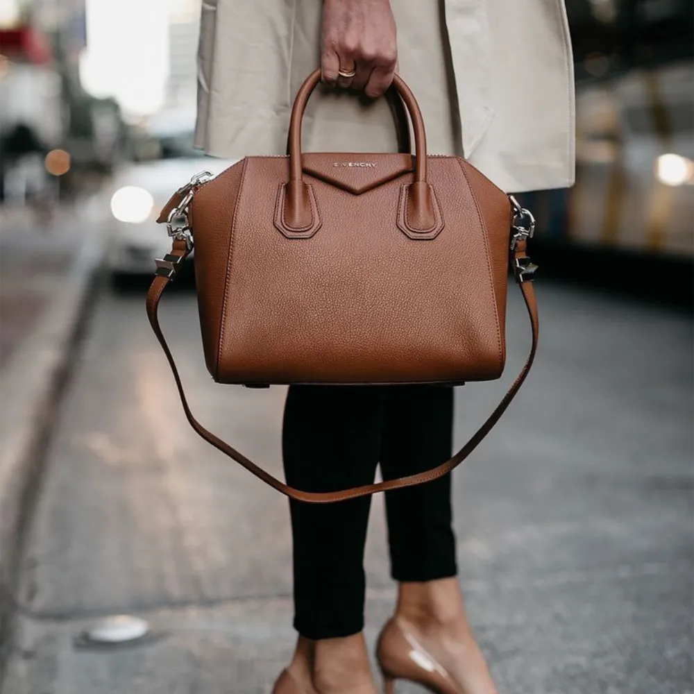 The Ultimate Guide to Brown Leather Crossbody Bags: Your Perfect Everyday Companion