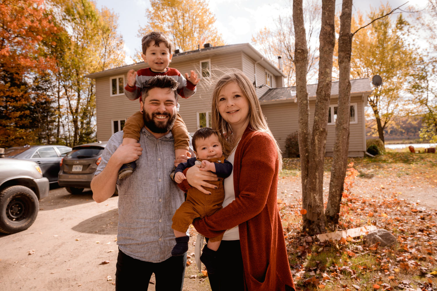 Fall Family Photo Clothing: Your Quick Guide to Stunning Autumn Looks