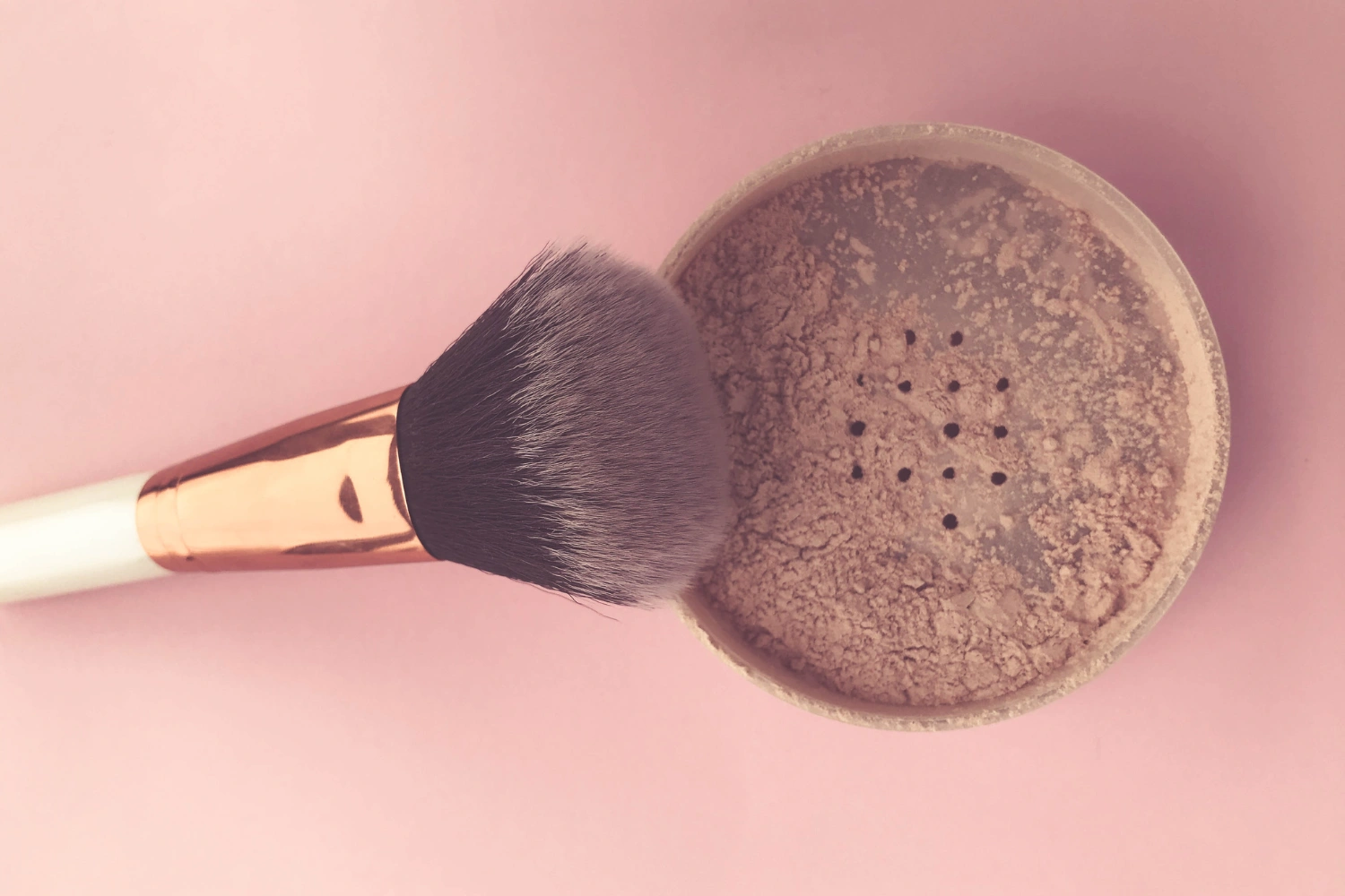 Hypoallergenic Makeup: Safe Beauty for Sensitive Skin